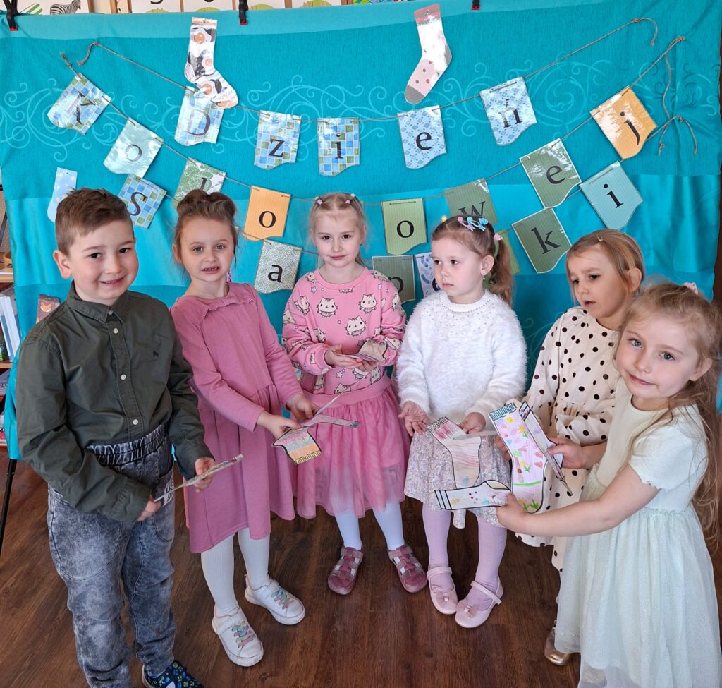 "Wiewiórki" w Akcji "Wyjątkowa Skarpetka".