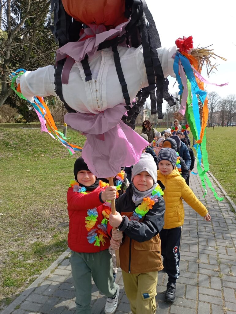 Pierwszy Dzień Wiosny w grupie "Pszczółki".