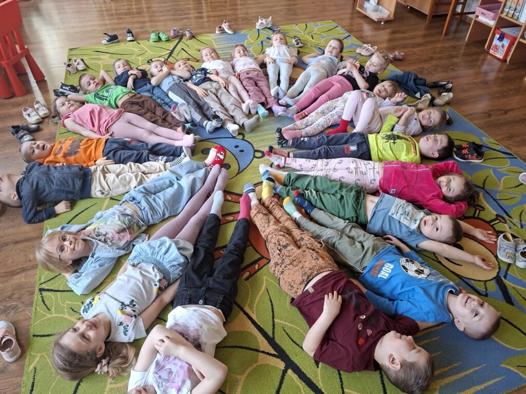 Dzień Kolorowej Skarpetki w grupie "Wiewiórki".