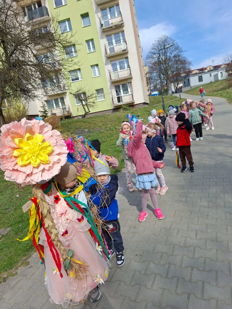 "Wiewiórki" witają WIOSNĘ.