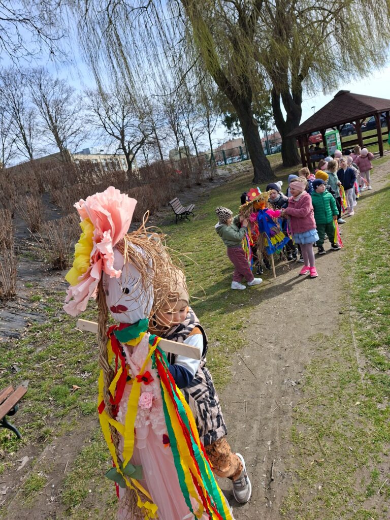 "Wiewiórki" witają WIOSNĘ.