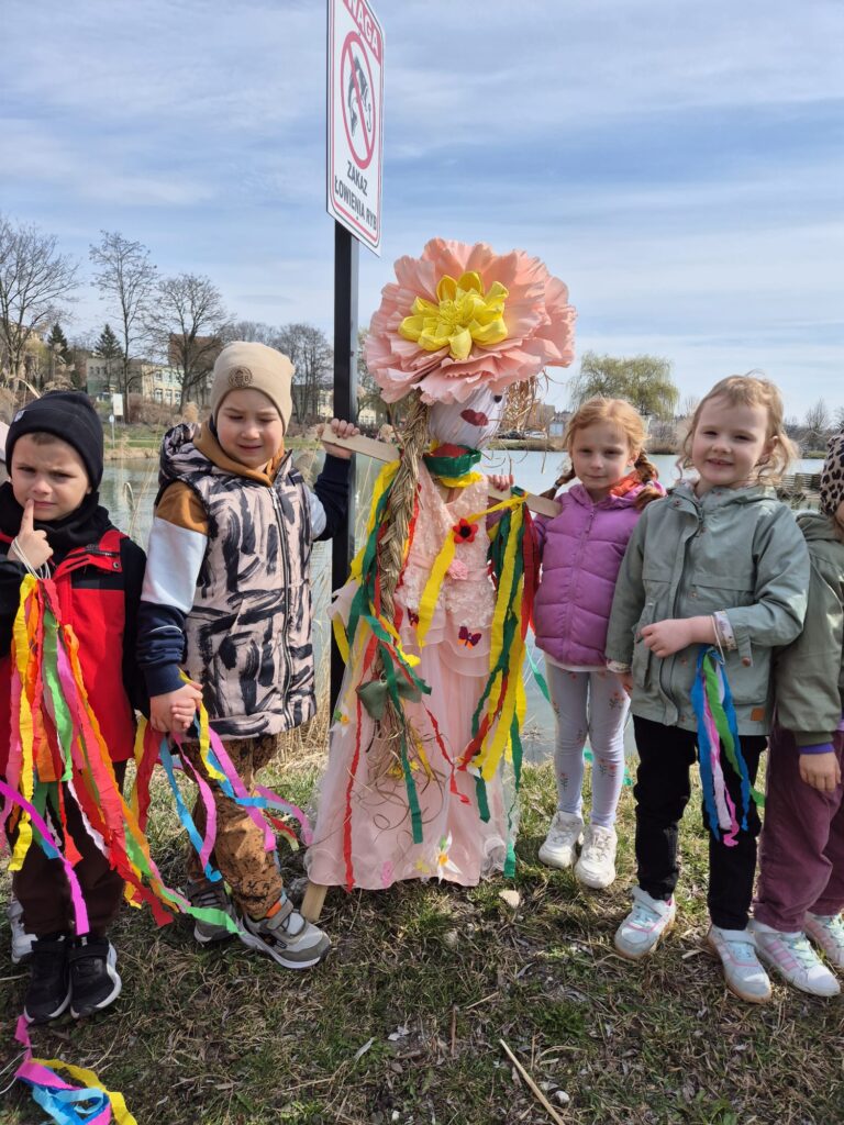 "Wiewiórki" witają WIOSNĘ.