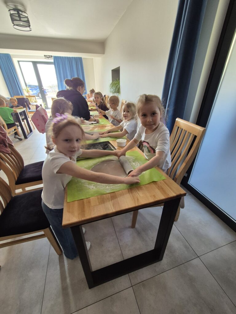 "Wiewiórki" na Wielkanocnych Warsztatach Kulinarnych w Willi "Moćkówka" w Busku-Zdroju.