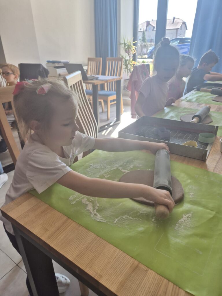 "Wiewiórki" na Wielkanocnych Warsztatach Kulinarnych w Willi "Moćkówka" w Busku-Zdroju.