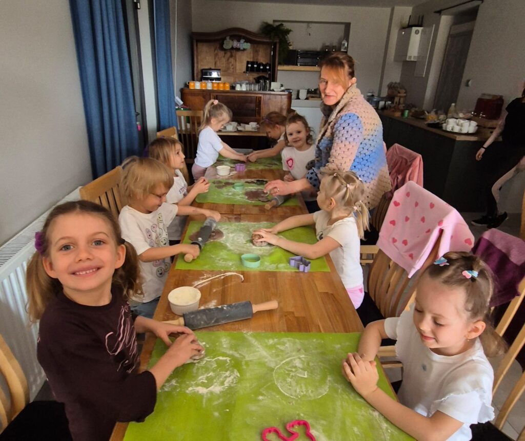 "Wiewiórki" na Wielkanocnych Warsztatach Kulinarnych w Willi "Moćkówka" w Busku-Zdroju.