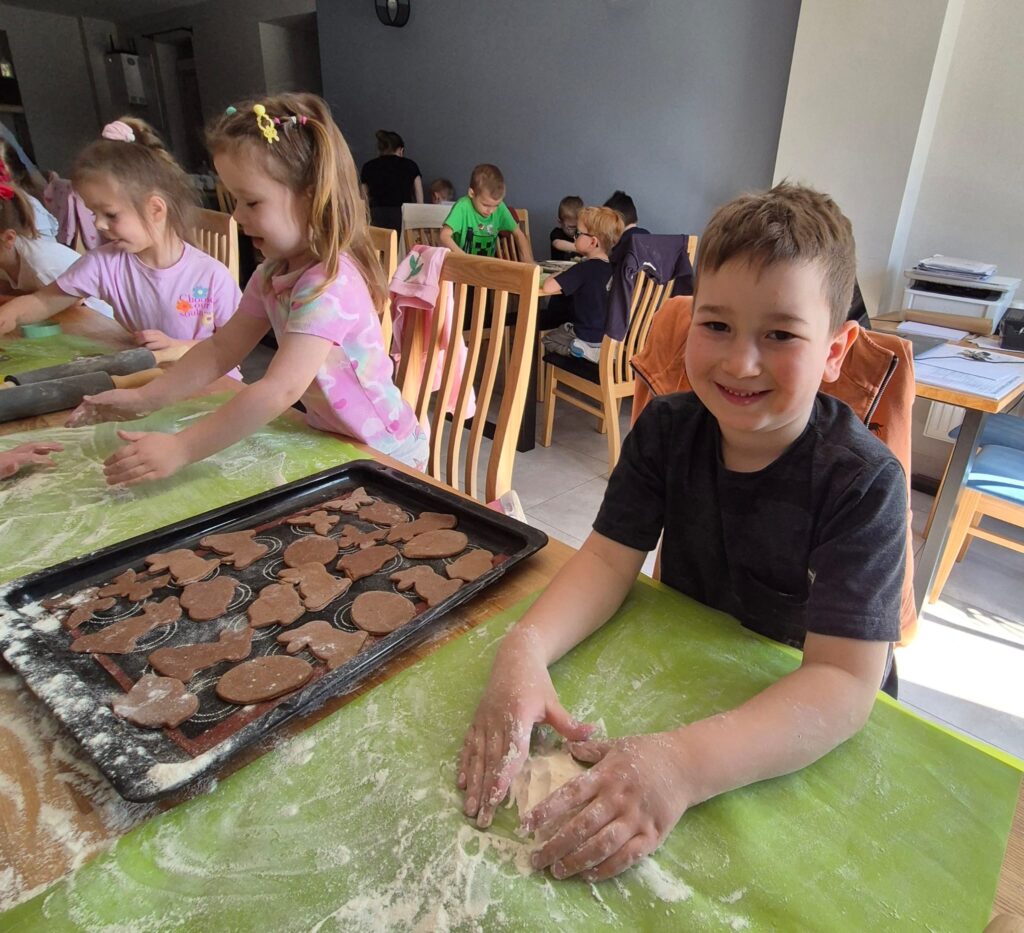 "Wiewiórki" na Wielkanocnych Warsztatach Kulinarnych w Willi "Moćkówka" w Busku-Zdroju.