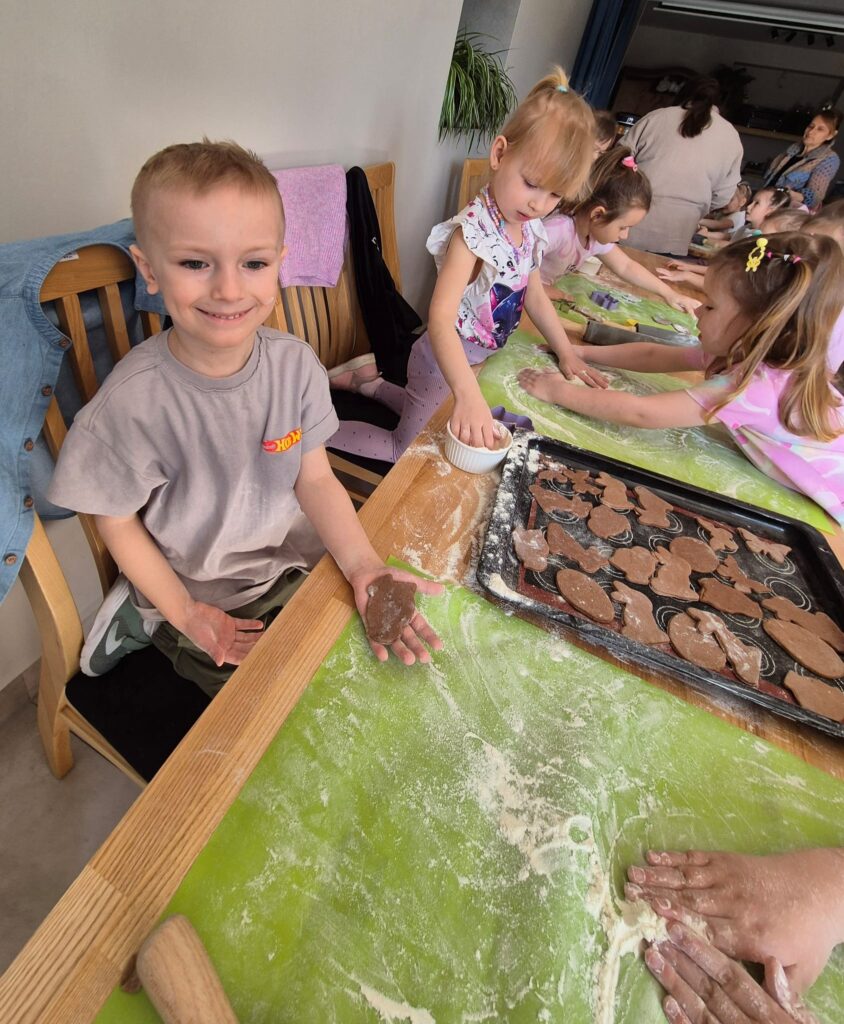 "Wiewiórki" na Wielkanocnych Warsztatach Kulinarnych w Willi "Moćkówka" w Busku-Zdroju.