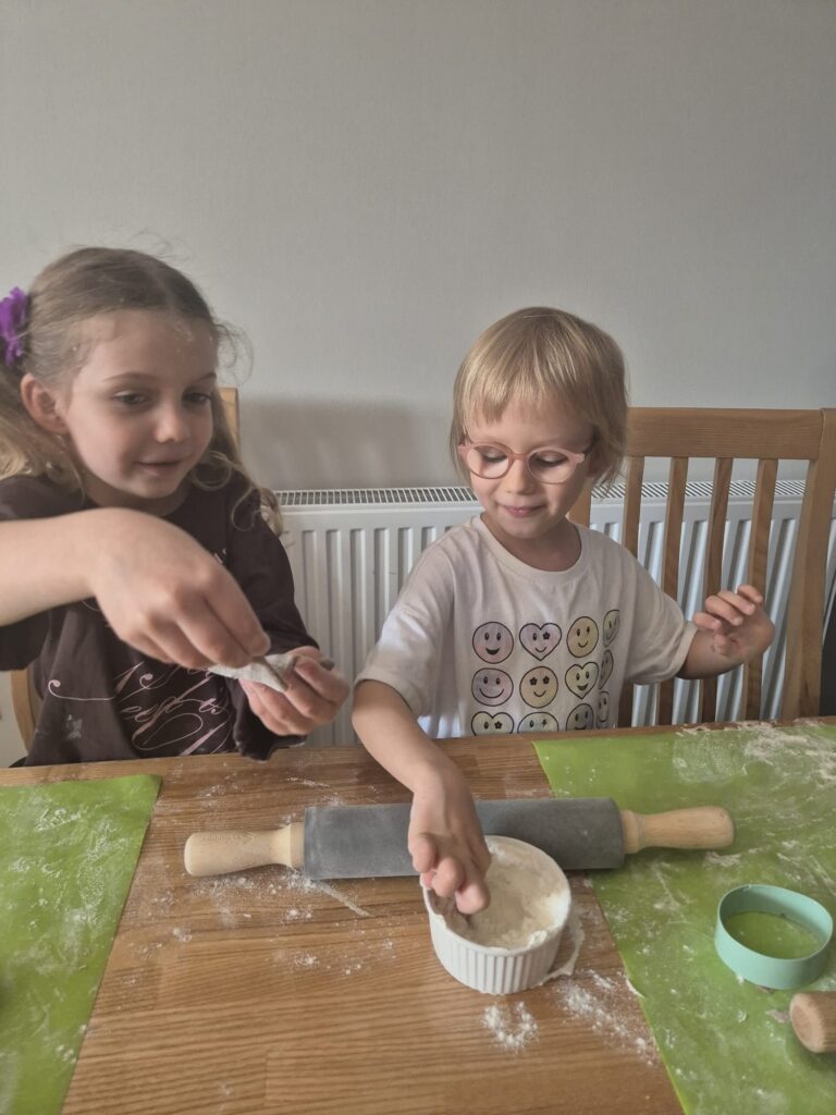 "Wiewiórki" na Wielkanocnych Warsztatach Kulinarnych w Willi "Moćkówka" w Busku-Zdroju.