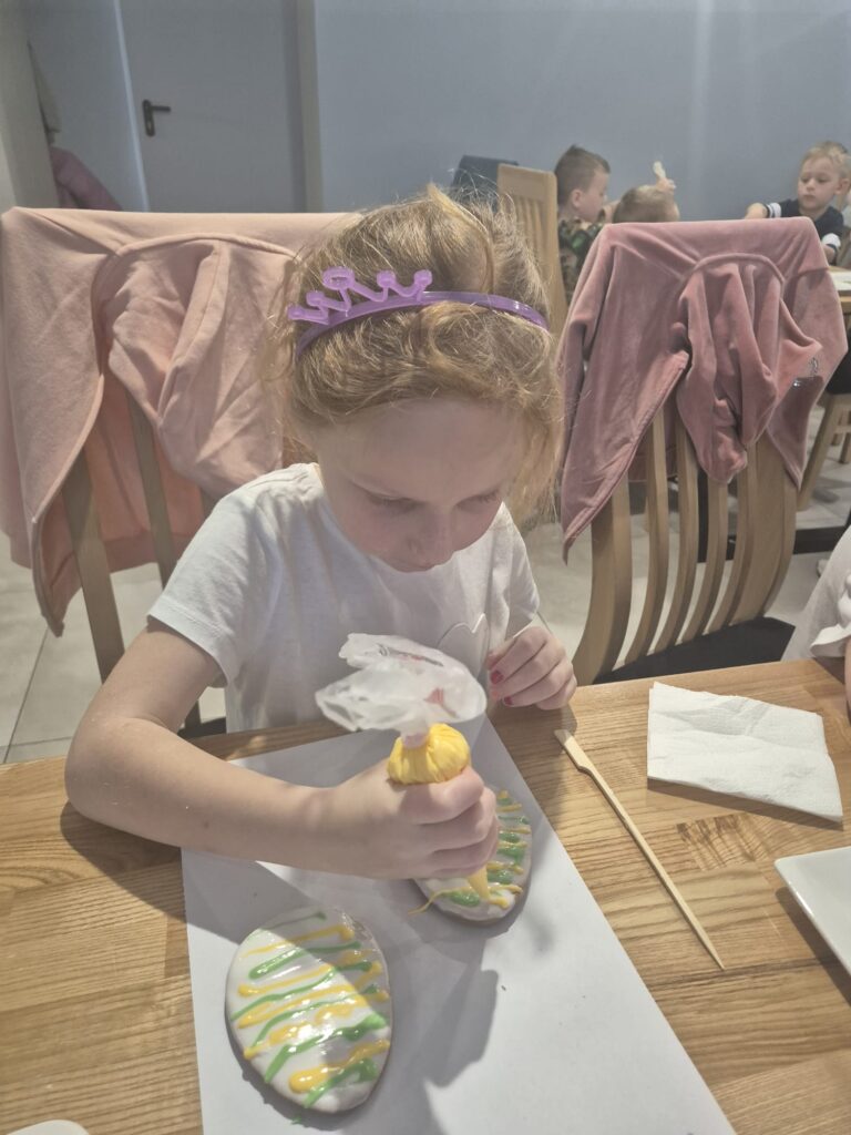 "Wiewiórki" na Wielkanocnych Warsztatach Kulinarnych w Willi "Moćkówka" w Busku-Zdroju.