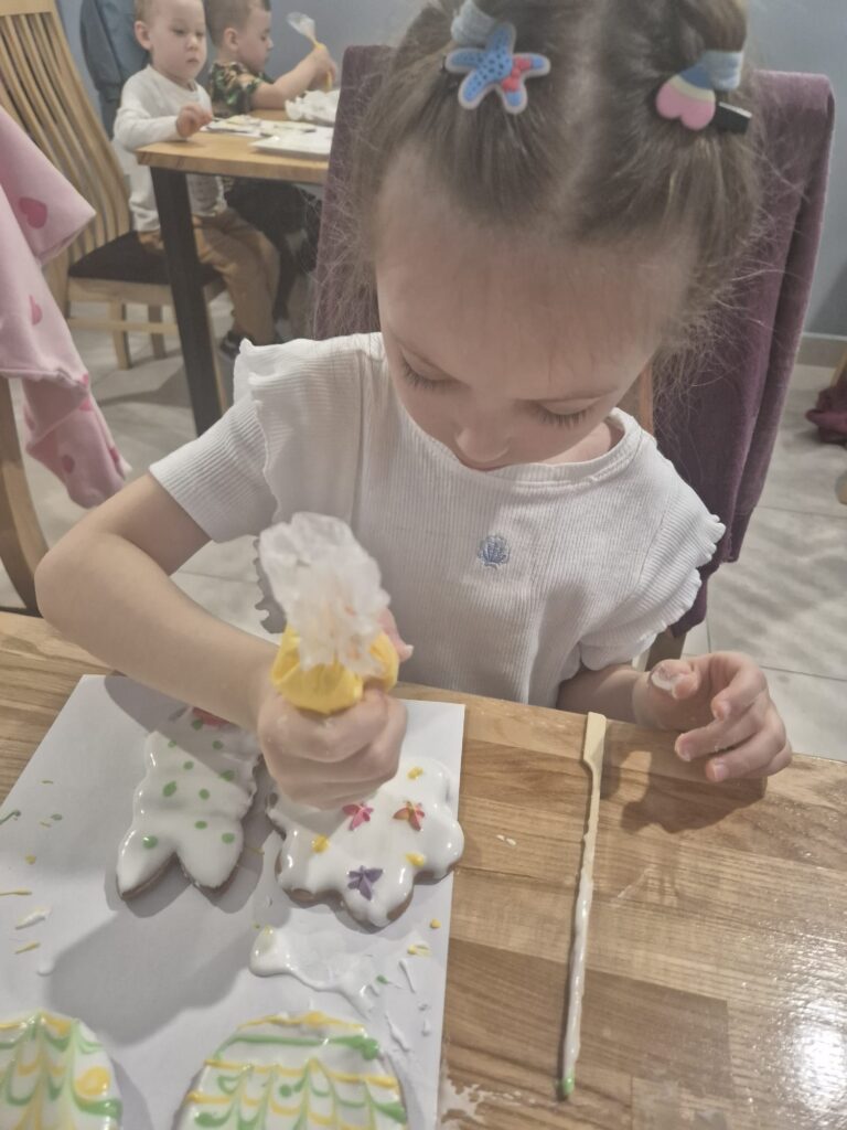 "Wiewiórki" na Wielkanocnych Warsztatach Kulinarnych w Willi "Moćkówka" w Busku-Zdroju.