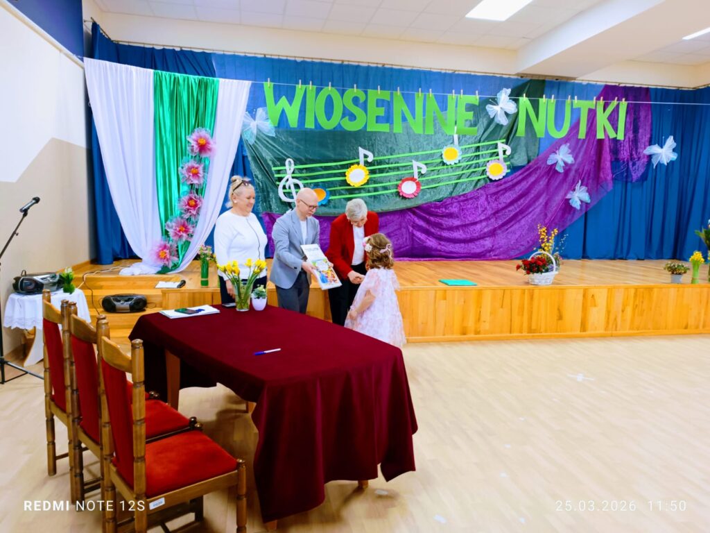 Konkurs wokalny „Wiosenne Nutki”.