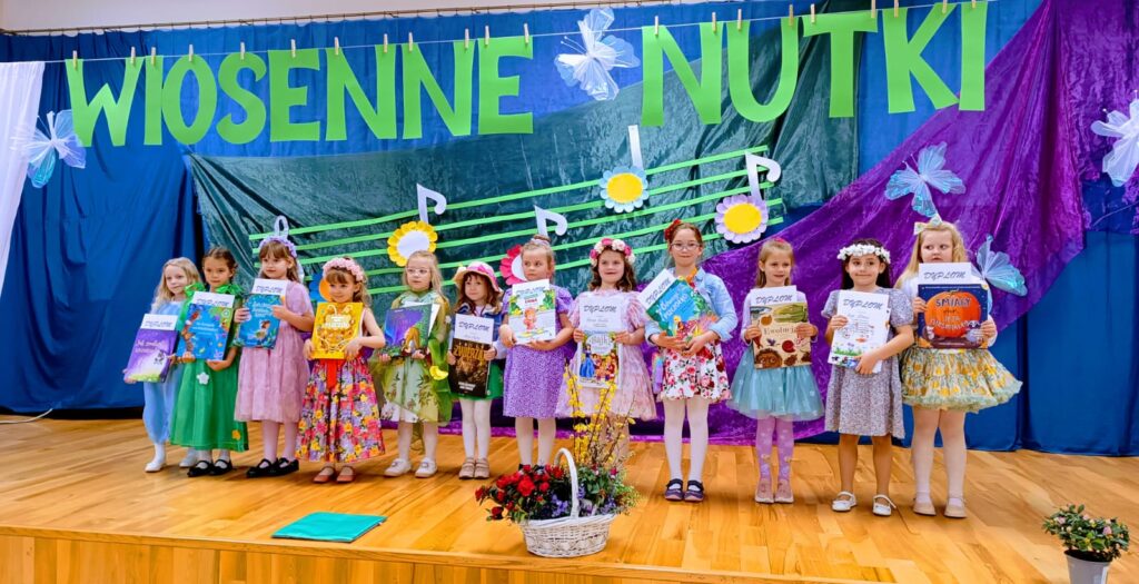 Konkurs wokalny „Wiosenne Nutki”.