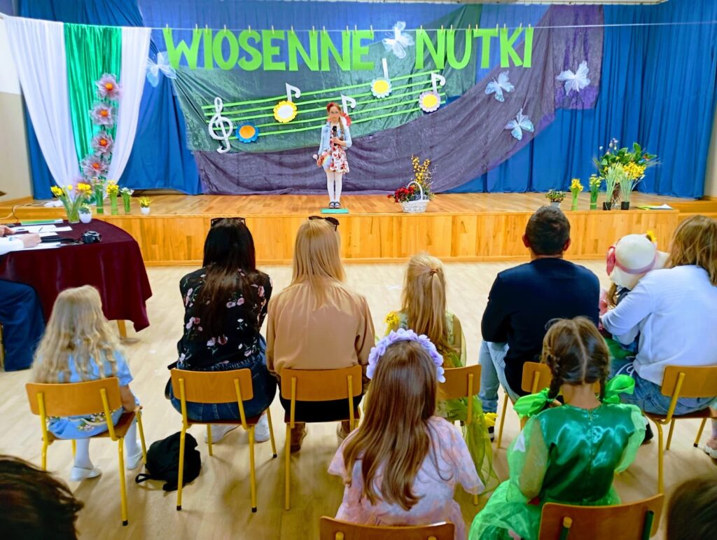 Konkurs wokalny „Wiosenne Nutki”.