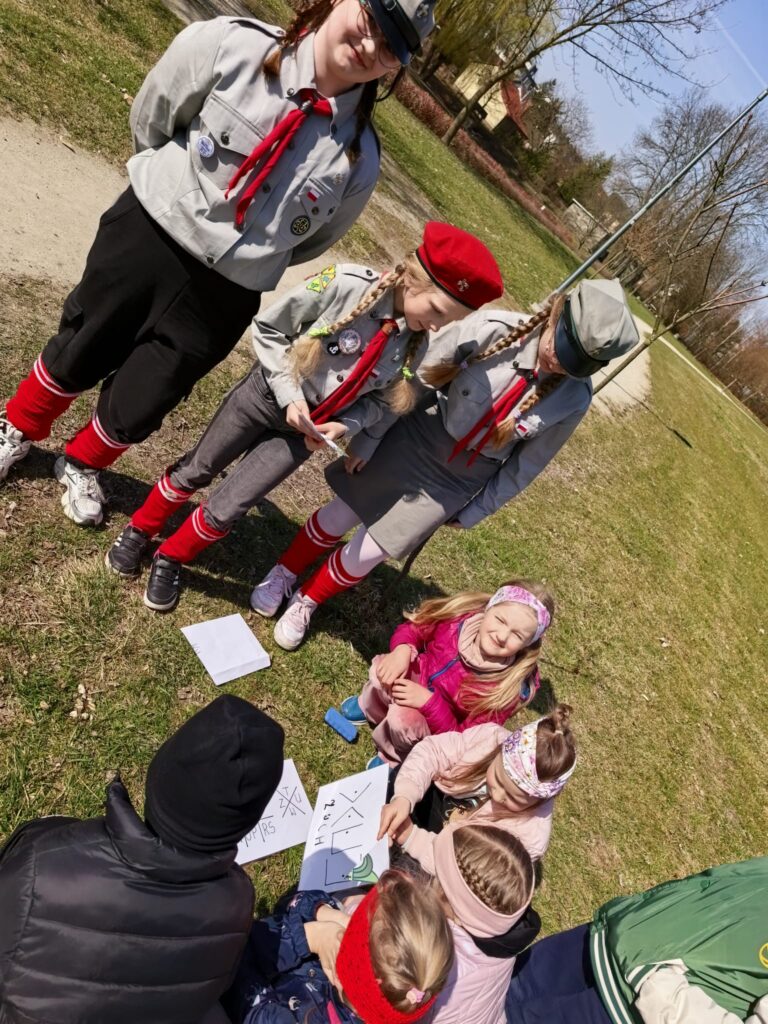"Motylki"- Spotkanie z harcerzami – nauka przez zabawę.