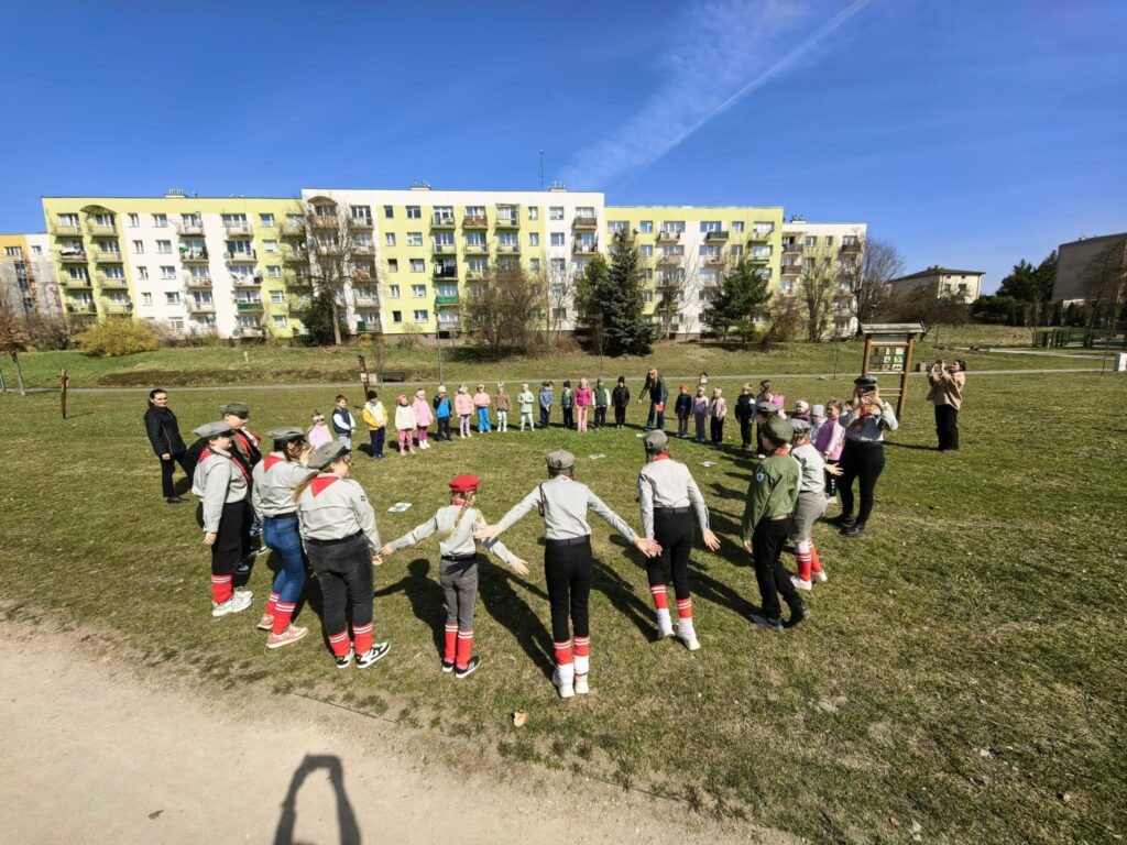 "Motylki"- Spotkanie z harcerzami – nauka przez zabawę.