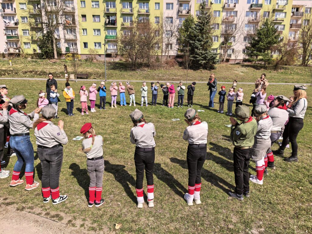 "Motylki"- Spotkanie z harcerzami – nauka przez zabawę.