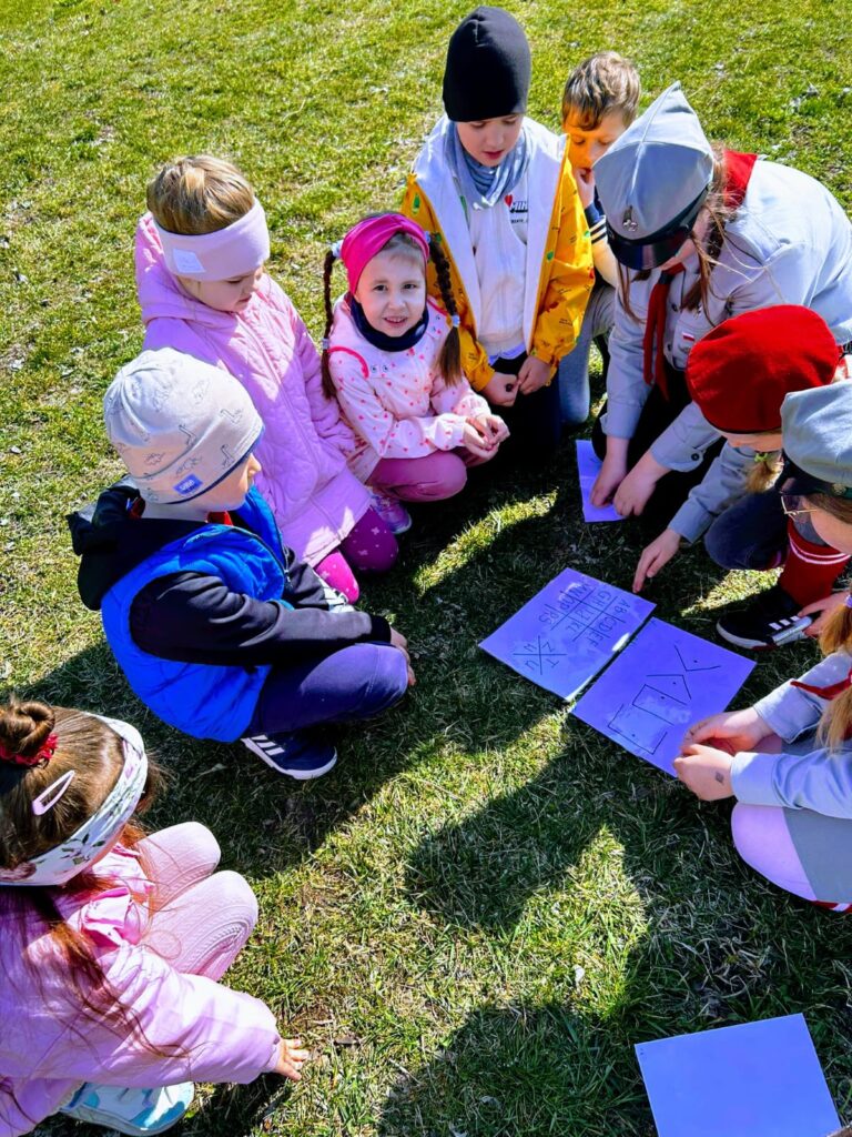 "Motylki"- Spotkanie z harcerzami – nauka przez zabawę.