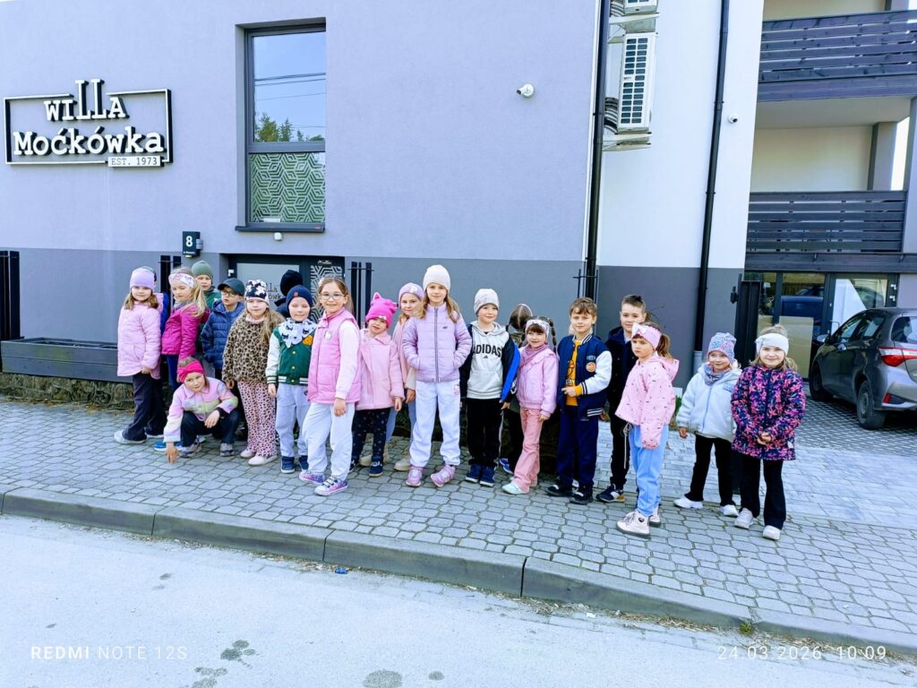 Wielkanocne Warsztaty Kulinarne w Willi "Moćkówka" w Busku-Zdroju. Słodkie przygotowania do Wielkanocy w grupie "Motylki".