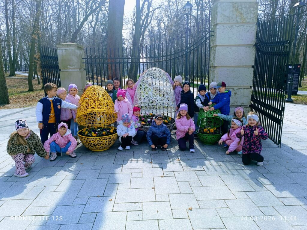 Wielkanocne Warsztaty Kulinarne w Willi "Moćkówka" w Busku-Zdroju. Słodkie przygotowania do Wielkanocy w grupie "Motylki".