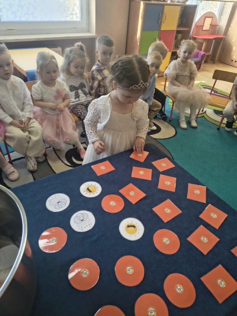 Misie witają Wiosnę.