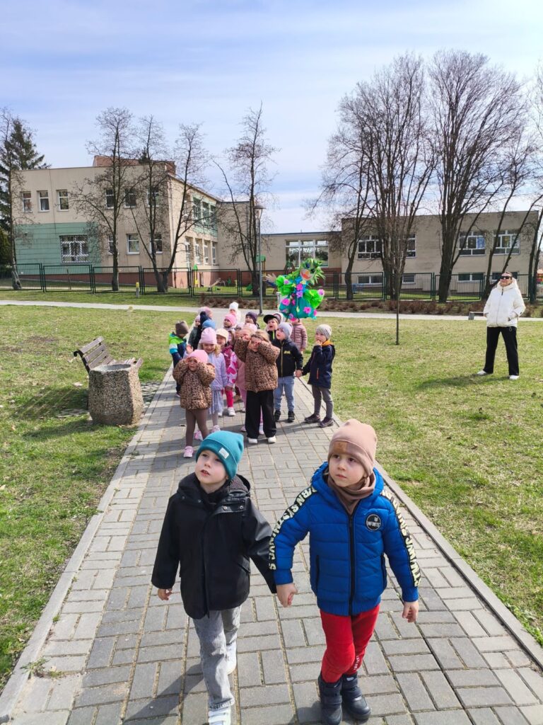 Misie witają Wiosnę.