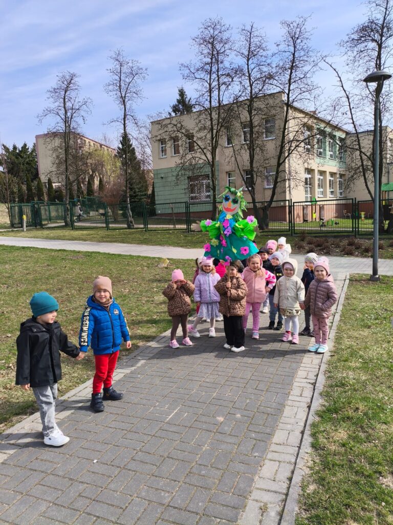 Misie witają Wiosnę.