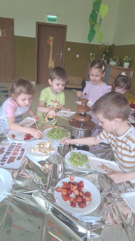 DZIEŃ CZEKOLADY - GRUPA ŻYRAFKI