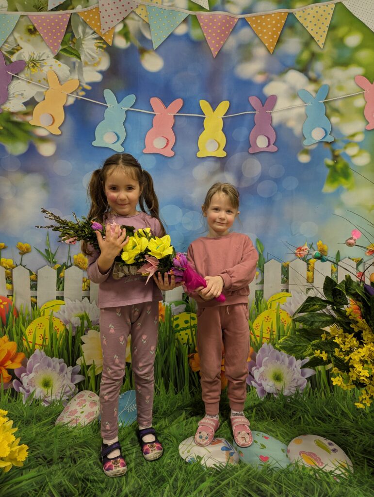 WESOŁYCH ŚWIĄT ŻYCZĄ TYGRYSKI