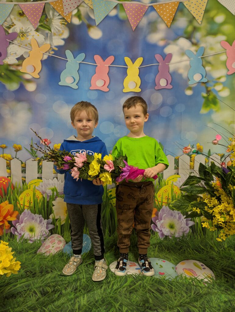 WESOŁYCH ŚWIĄT ŻYCZĄ TYGRYSKI