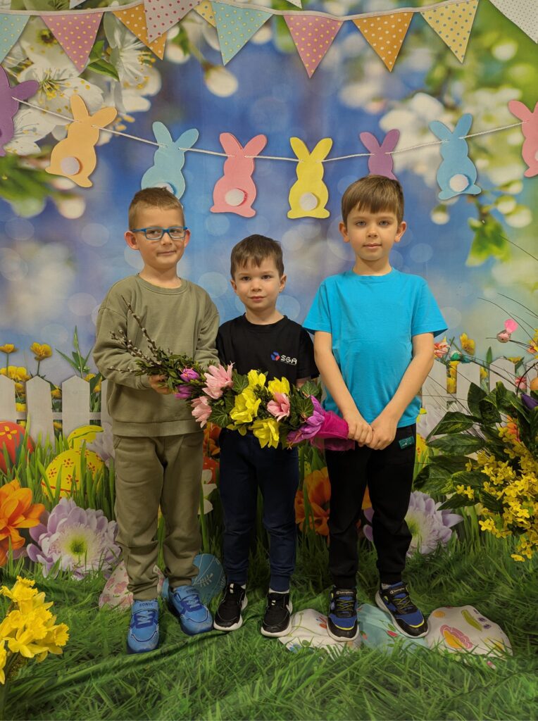 WESOŁYCH ŚWIĄT ŻYCZĄ TYGRYSKI