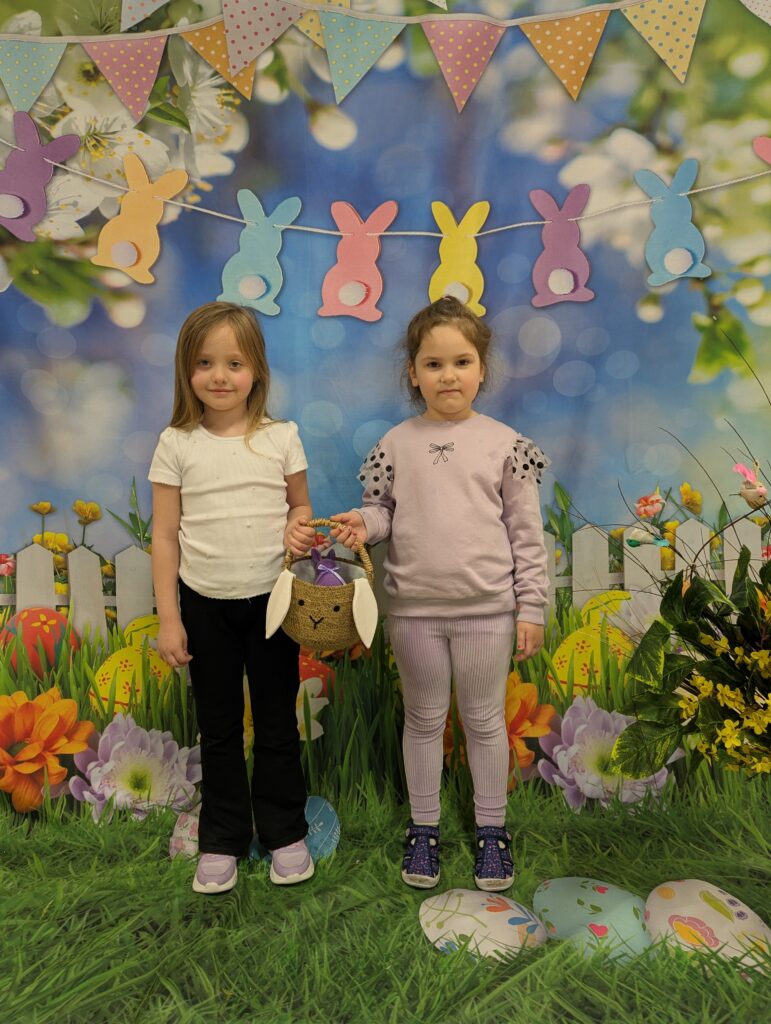 WESOŁYCH ŚWIĄT ŻYCZĄ TYGRYSKI