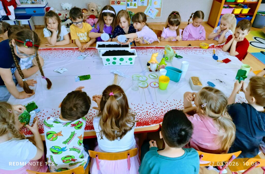 „Motylki” zakładają swój wiosenny ogródek.