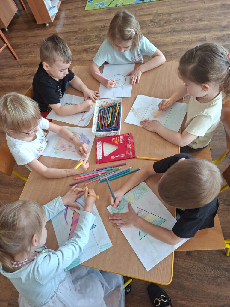 Udział dzieci w grupowym Konkursie Matematycznym.