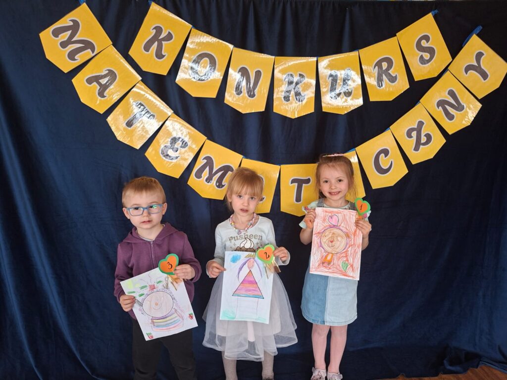 Udział dzieci w grupowym Konkursie Matematycznym.