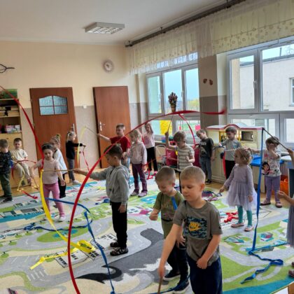 Rytmika-Taniec z szarfami