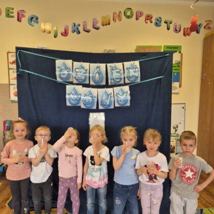 Dzień Wody w grupie "Wiewiórki".