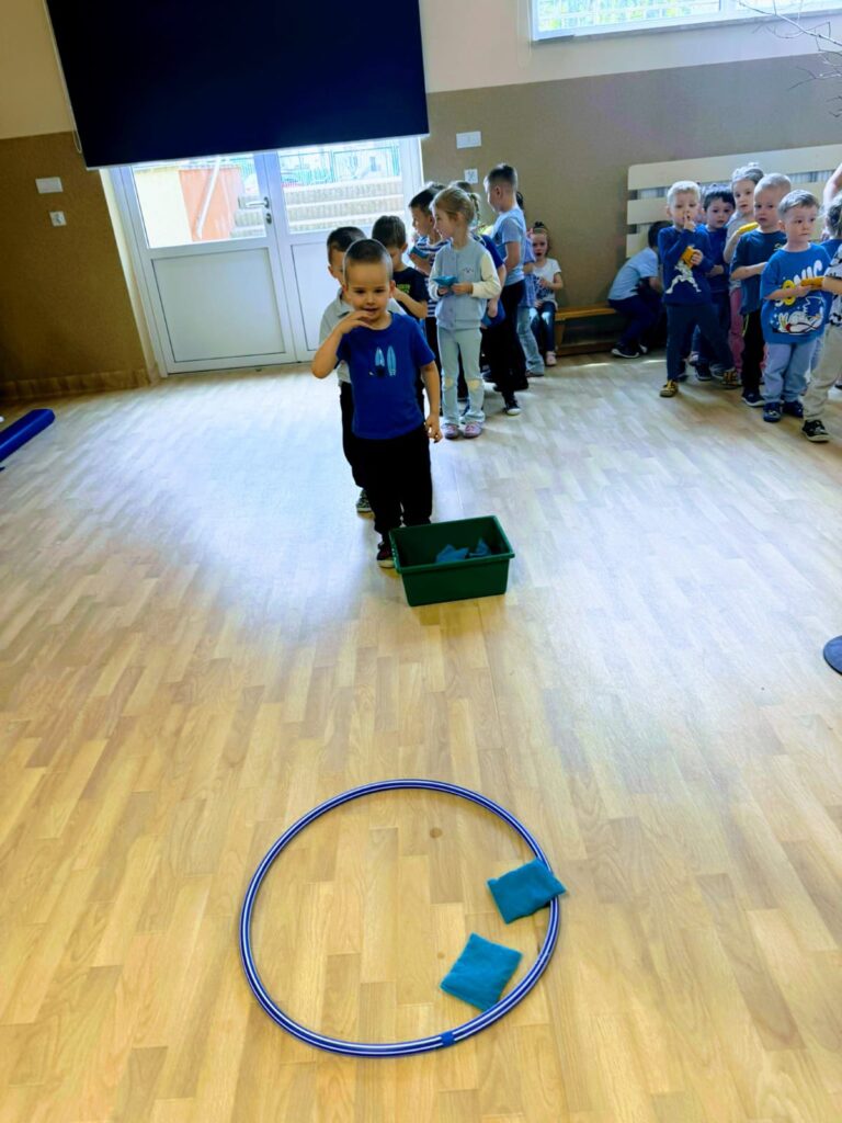 "Niebieskie Igrzyska" w Publicznym Przedszkolu Nr 2 w Busku-Zdroju.