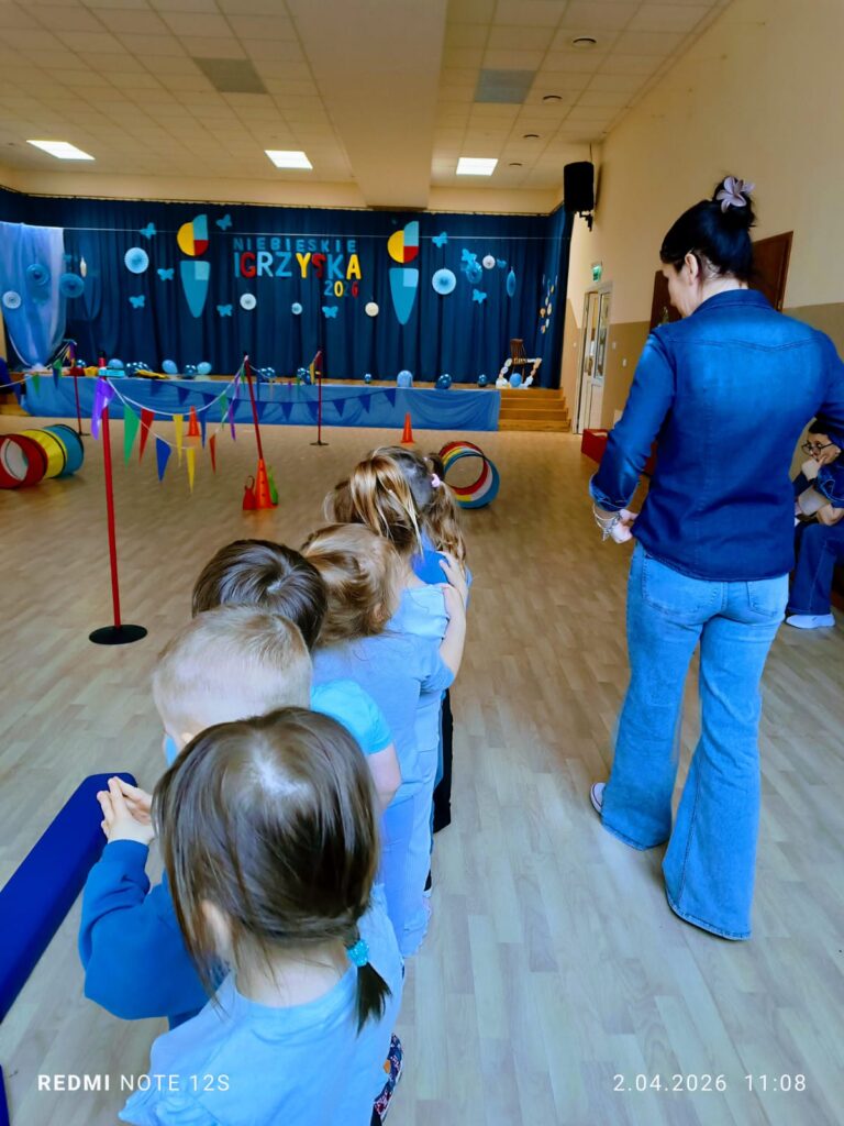 "Niebieskie Igrzyska" w Publicznym Przedszkolu Nr 2 w Busku-Zdroju.