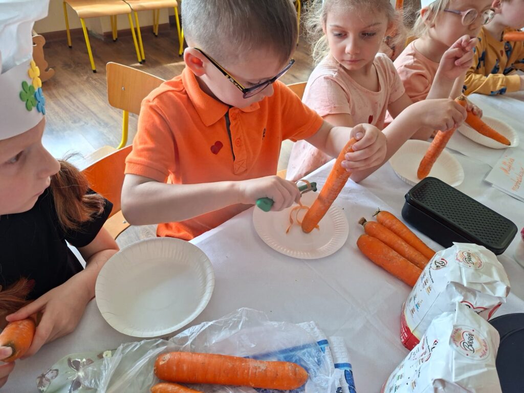 Dzień Marchewki w grupie "Wiewiórki".