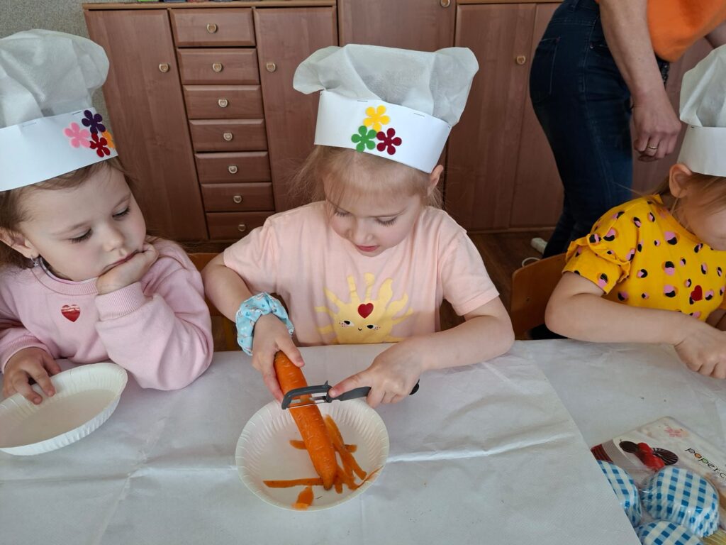 Dzień Marchewki w grupie "Wiewiórki".