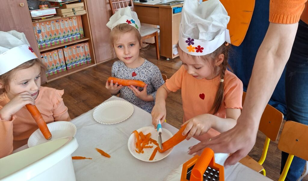 Dzień Marchewki w grupie "Wiewiórki".