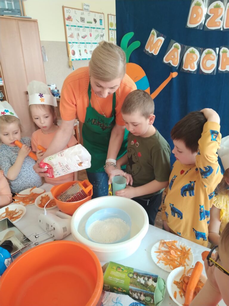 Dzień Marchewki w grupie "Wiewiórki".