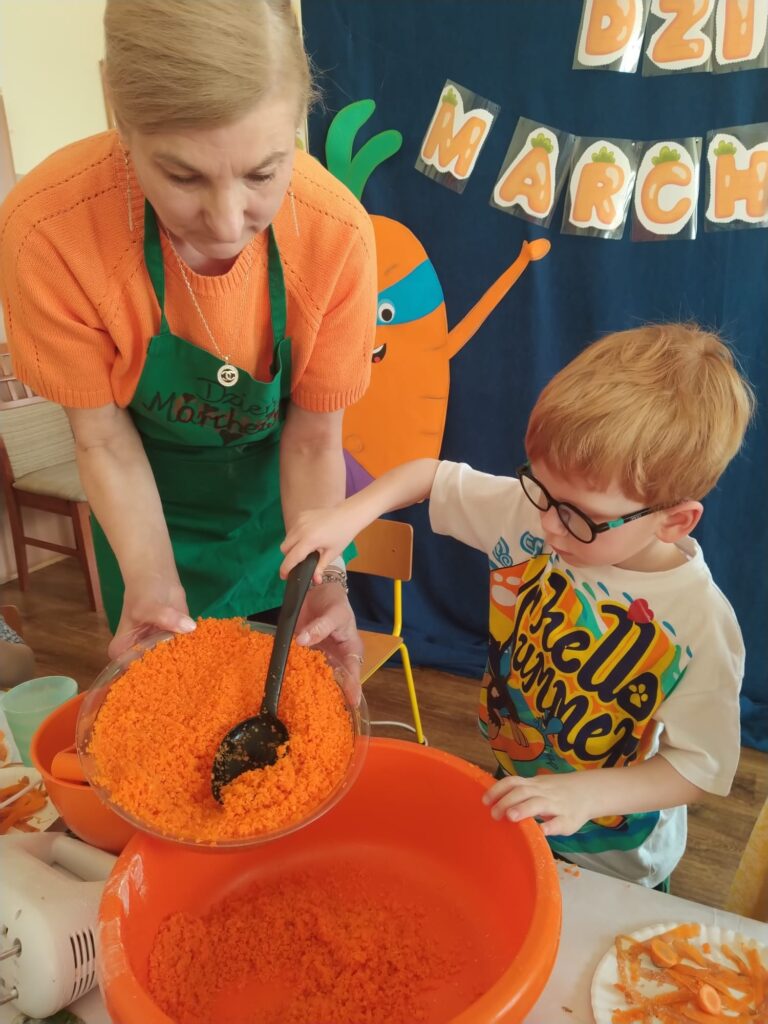 Dzień Marchewki w grupie "Wiewiórki".