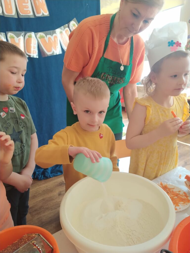 Dzień Marchewki w grupie "Wiewiórki".