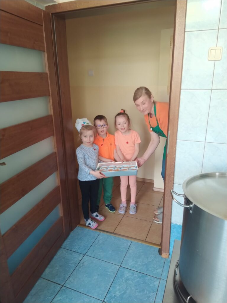 Dzień Marchewki w grupie "Wiewiórki".