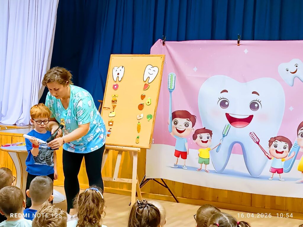 „Dbamy o zdrowy uśmiech – spotkanie z higienistką stomatologiczną”.