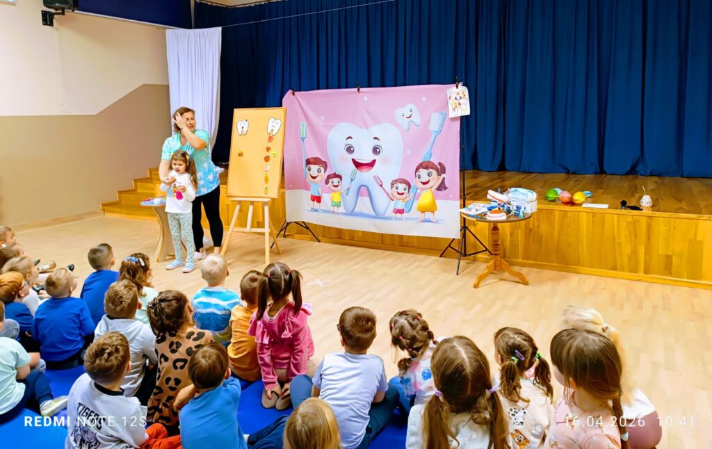 „Dbamy o zdrowy uśmiech – spotkanie z higienistką stomatologiczną”.