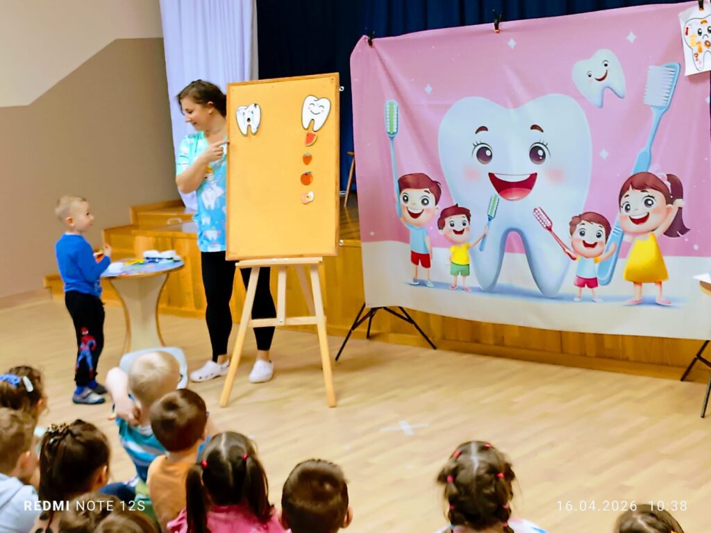 „Dbamy o zdrowy uśmiech – spotkanie z higienistką stomatologiczną”.