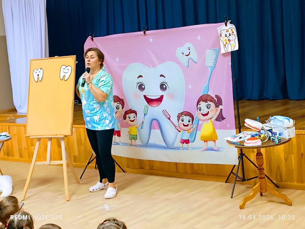 „Dbamy o zdrowy uśmiech – spotkanie z higienistką stomatologiczną”.