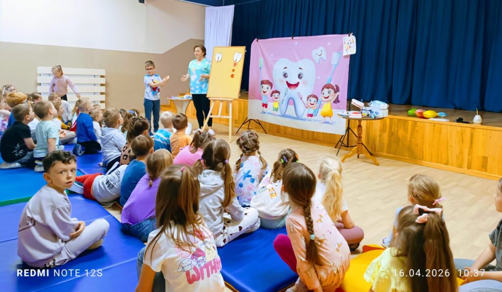 „Dbamy o zdrowy uśmiech – spotkanie z higienistką stomatologiczną”.